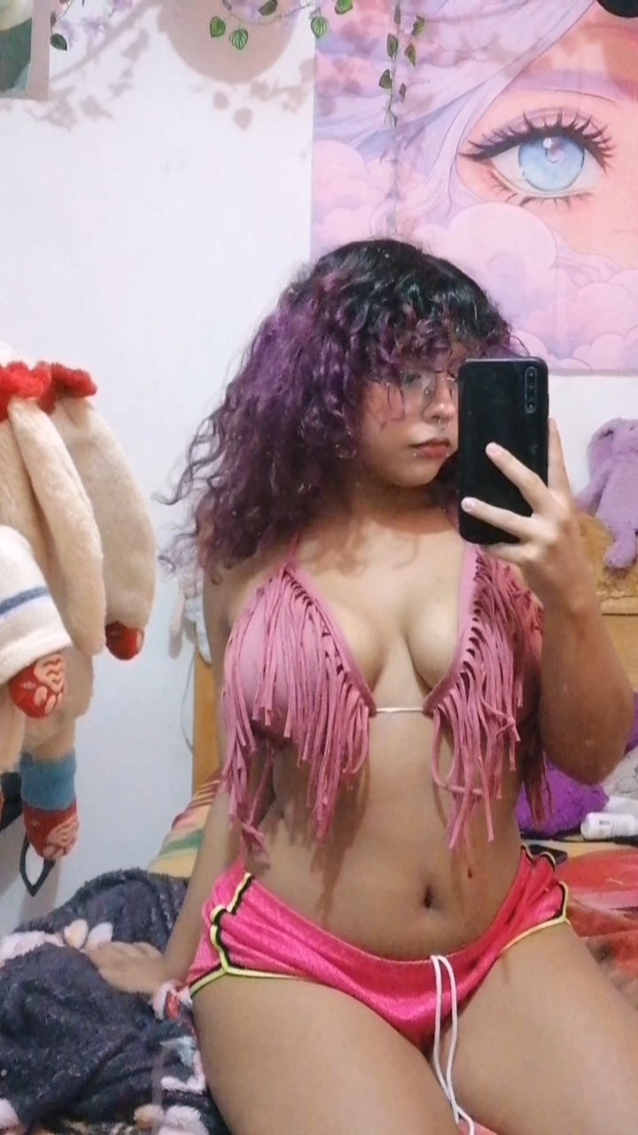 Bunny live on video chat on VidizzyLive